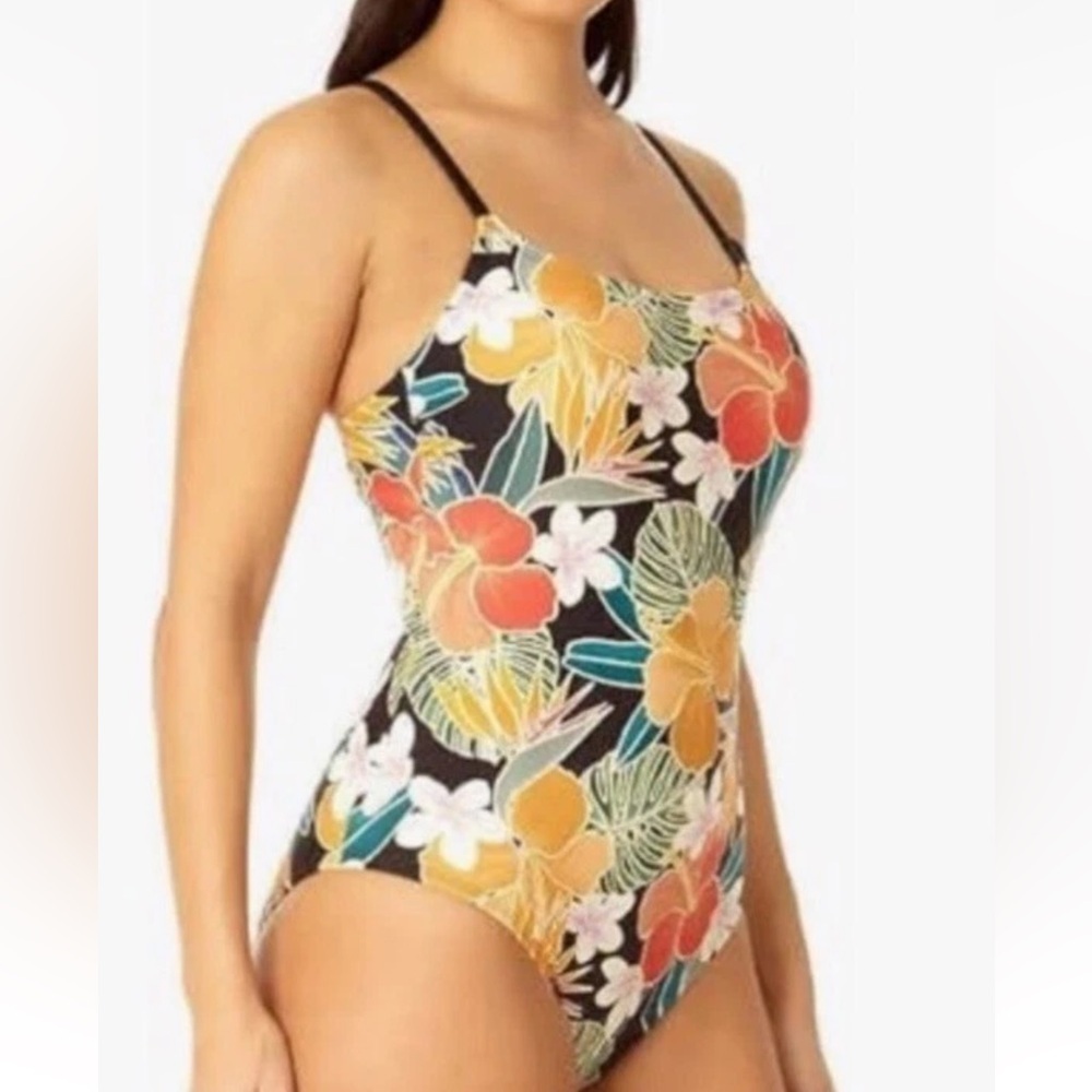 NWT Hurley Ladies' UPF50+ Swimsuit Floral Hawaii resort beach bras womens size S